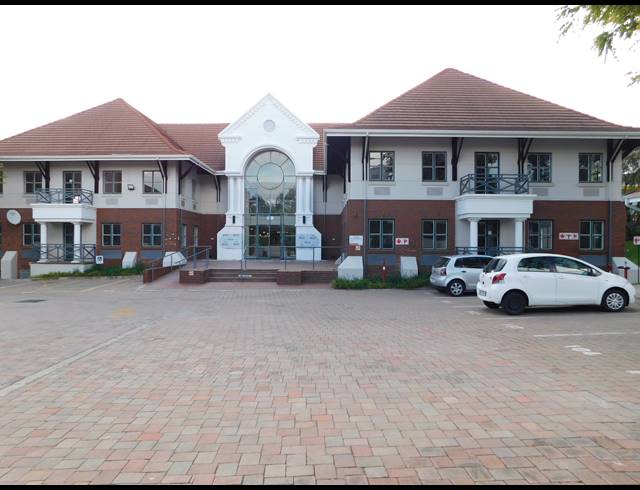 472M² OFFICE TO LET IN HYDE PARK